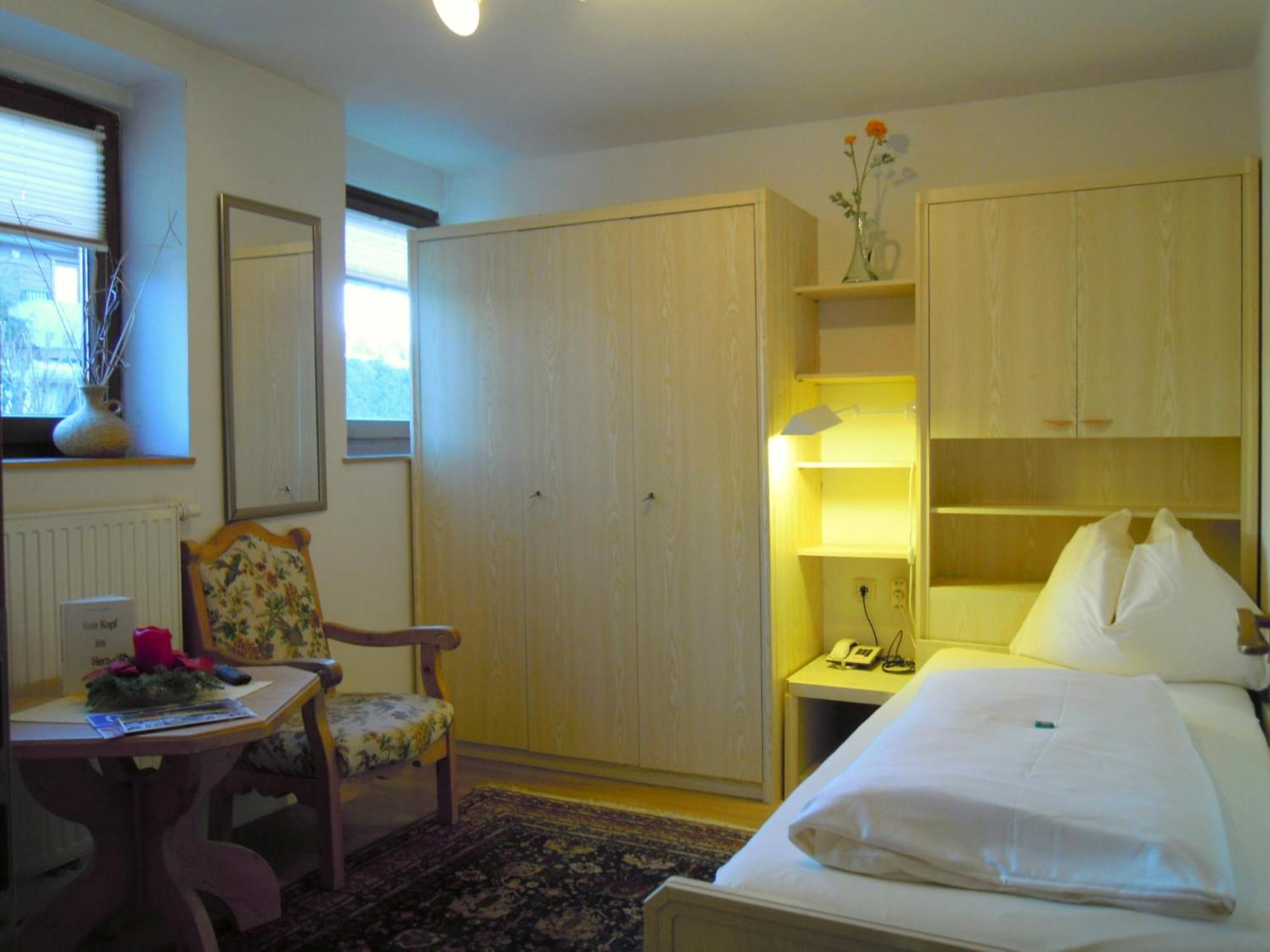 אלטנמרקט אים פונגאו Hotel Garni Alpenland חדר תמונה