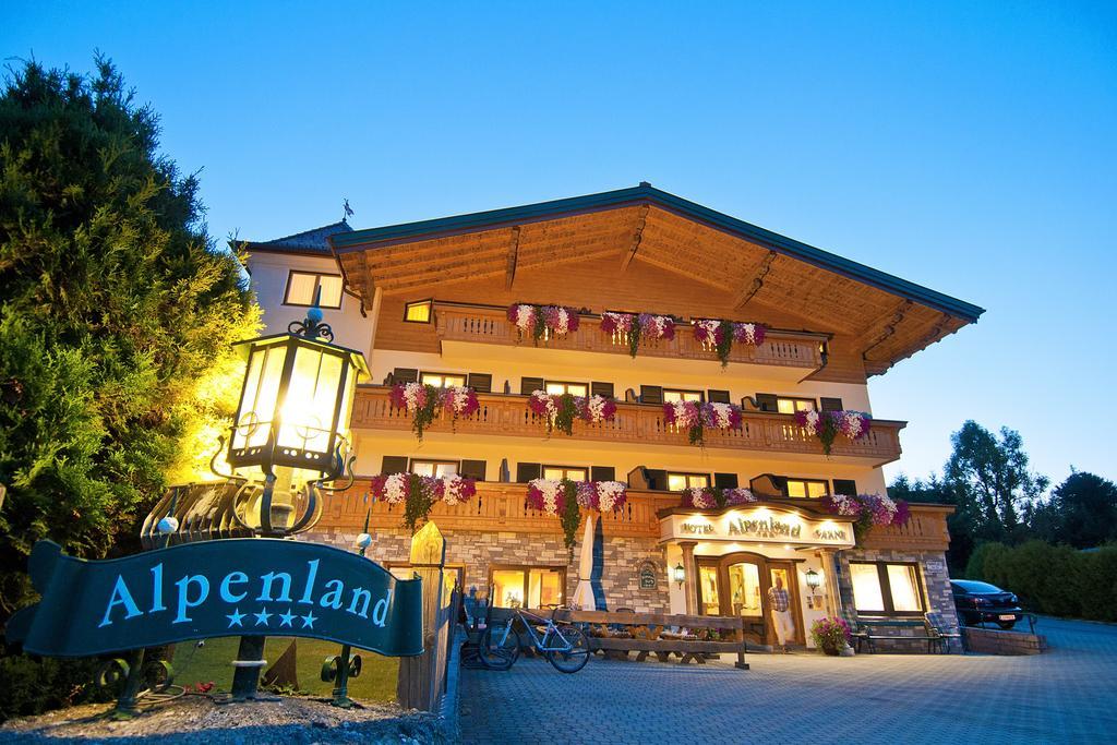 אלטנמרקט אים פונגאו Hotel Garni Alpenland מראה חיצוני תמונה