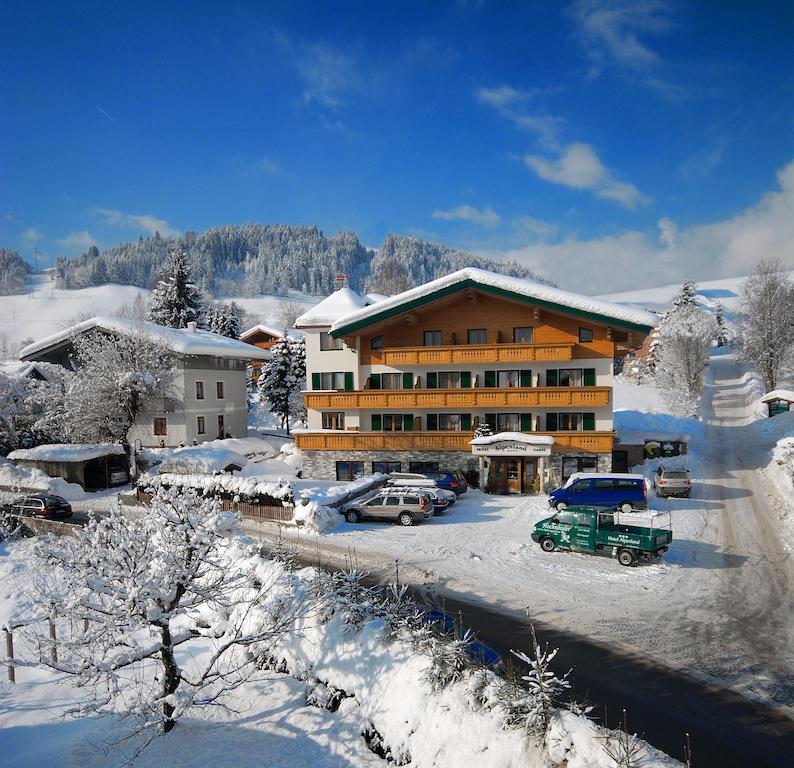 אלטנמרקט אים פונגאו Hotel Garni Alpenland מראה חיצוני תמונה