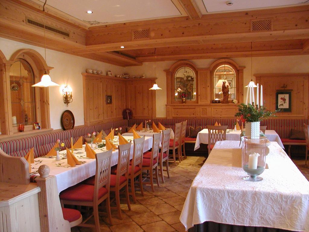 אלטנמרקט אים פונגאו Hotel Garni Alpenland מראה חיצוני תמונה