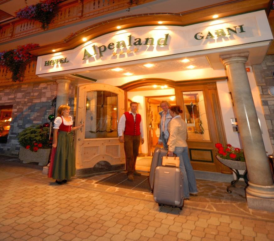 אלטנמרקט אים פונגאו Hotel Garni Alpenland מראה חיצוני תמונה