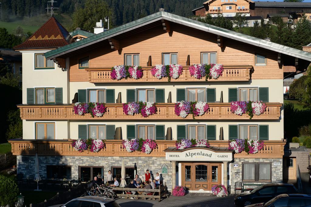אלטנמרקט אים פונגאו Hotel Garni Alpenland מראה חיצוני תמונה